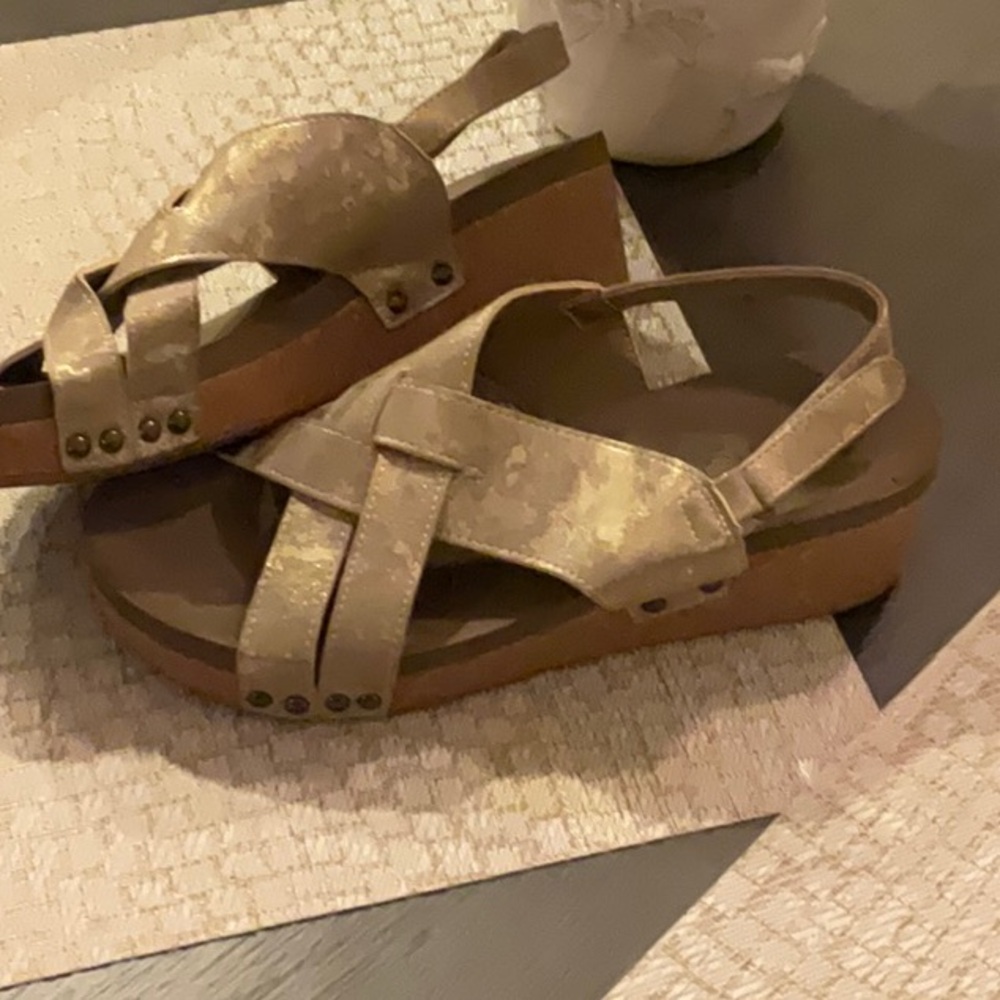 Corkys Tan Strappy Sandals with Platform Sole